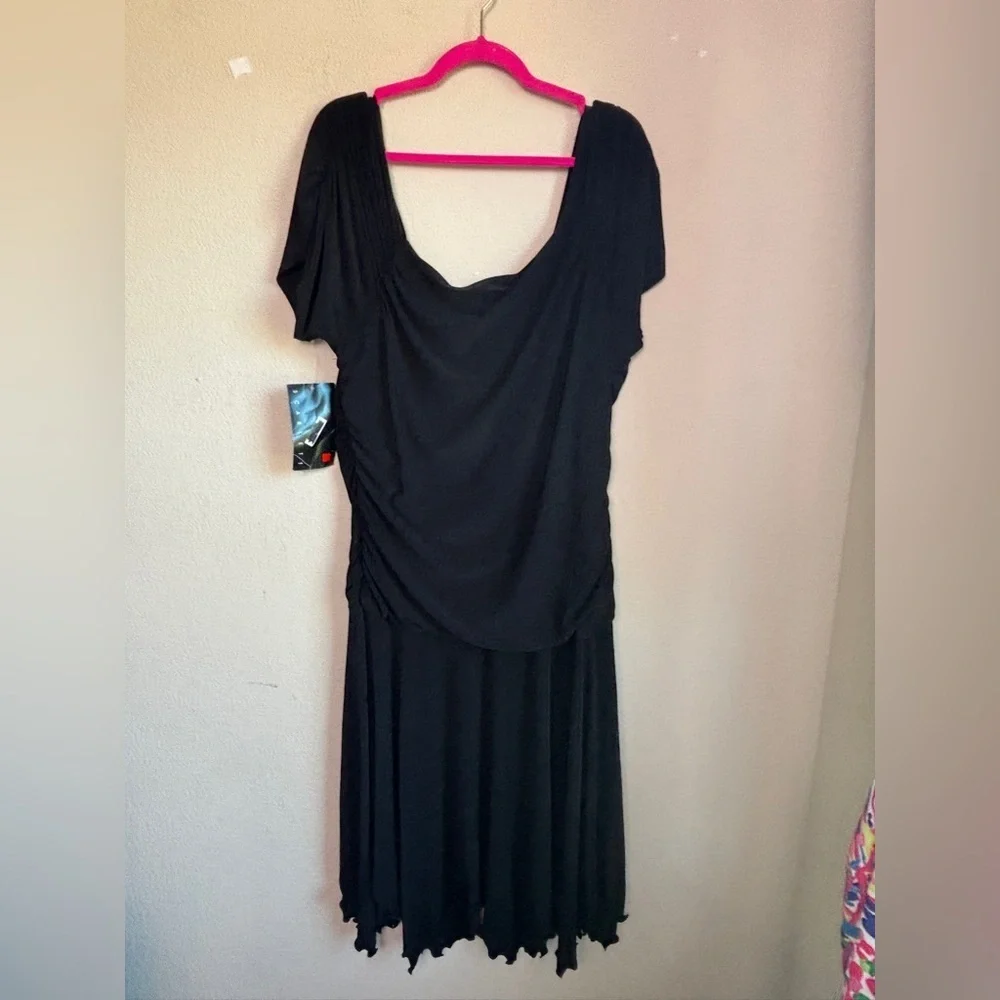 NWT Scarlett Black Drape Scoop Neck Short Sleeve Ruched Cocktail Party Dress 18W